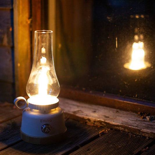 Mactronic Enviro tafellamp 250 lumen oplaadbaar met vlam effect - Kampeerartikelen - Broer Outdoor - 5907596135787