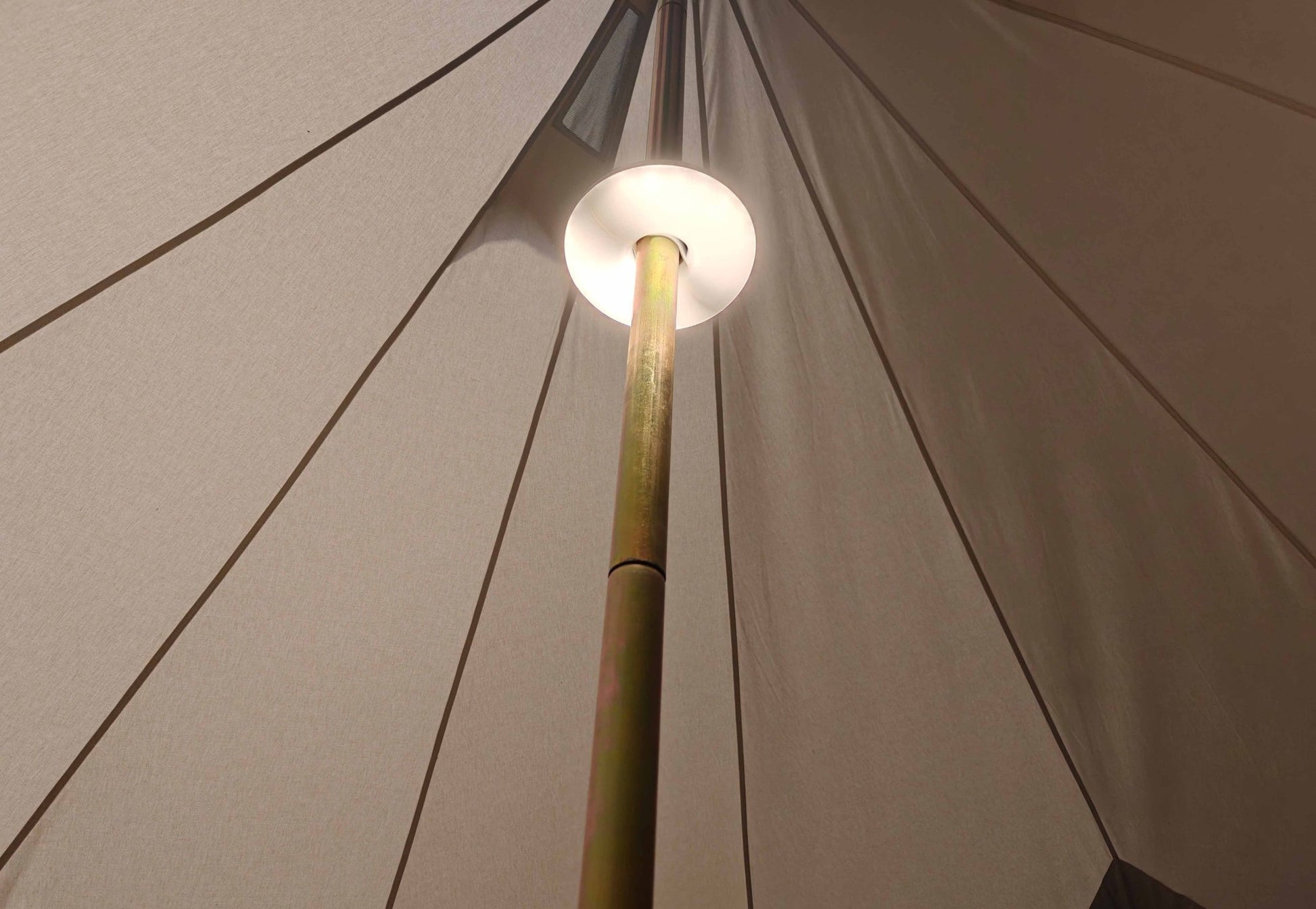 Oplaadbare Tentverlichting Warm Wit en RGB USB - C - Kampeerverlichting - Broer Outdoor - 8435578512433